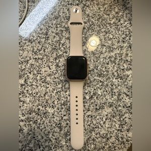 Apple Watch Series 5 40mm GPS + Cellular - Charger Included